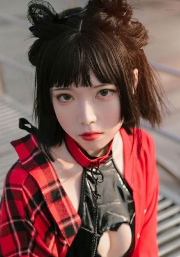 强睡年轻的女经理